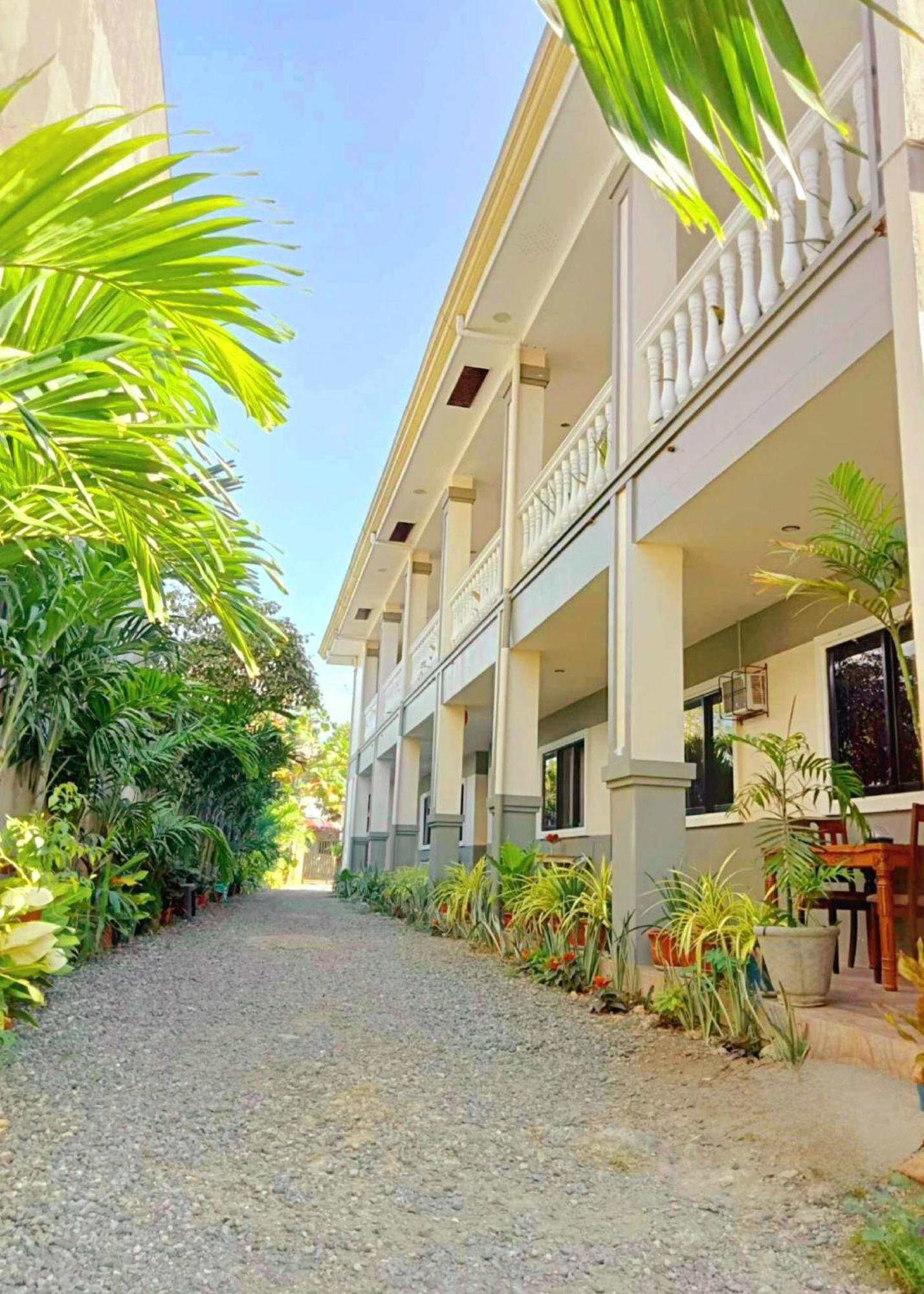 2 Bedroom Apartment ~ 5 Minutes To Grand Mall Liloan Exterior photo